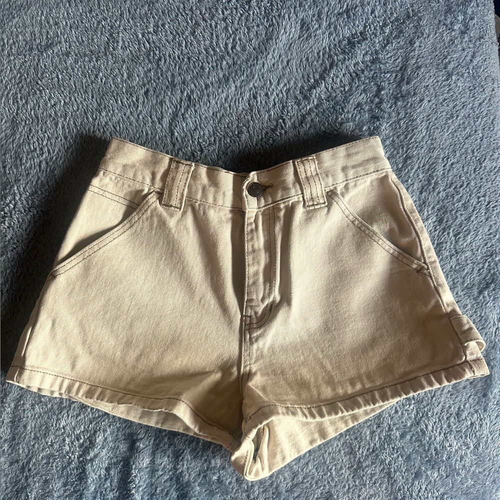 Cream/tan pacsun shorts